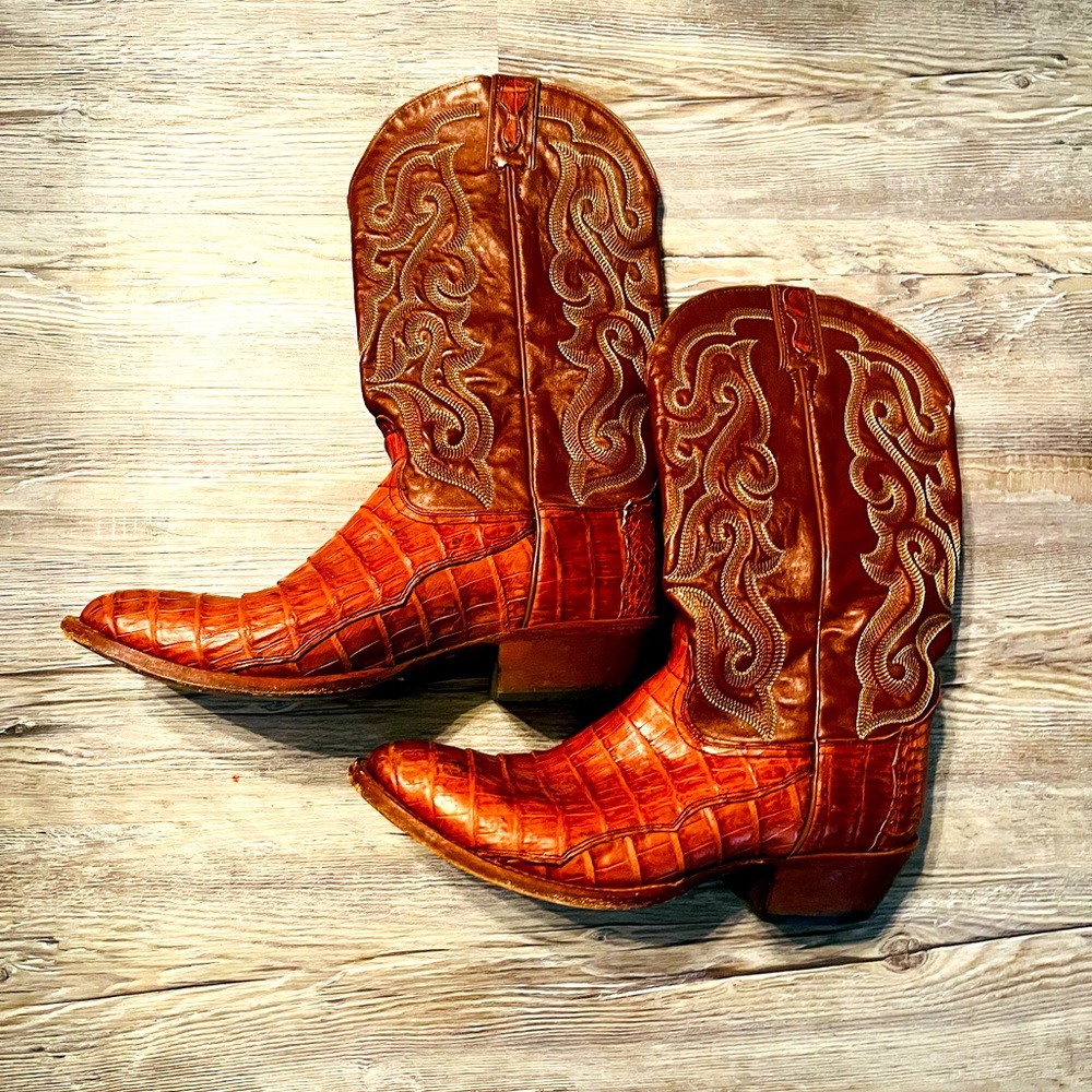 Tan Gator cowboy boots size 11